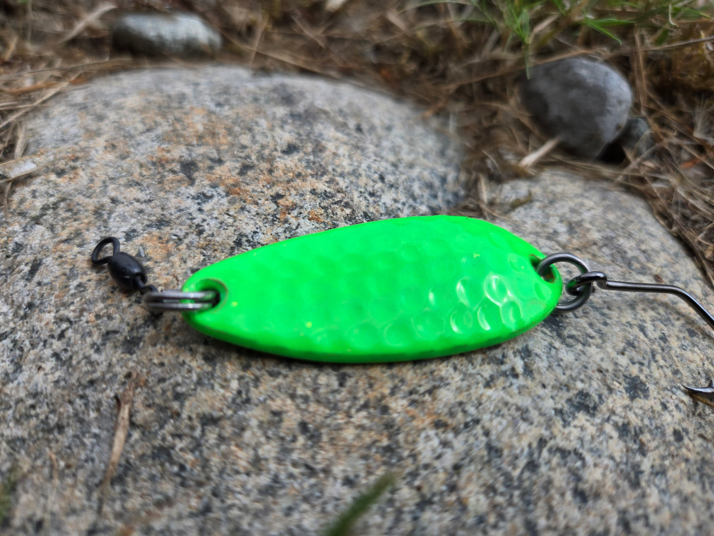 Ultra UV Lime Green Hunter Spoons.  16g 3/5 oz